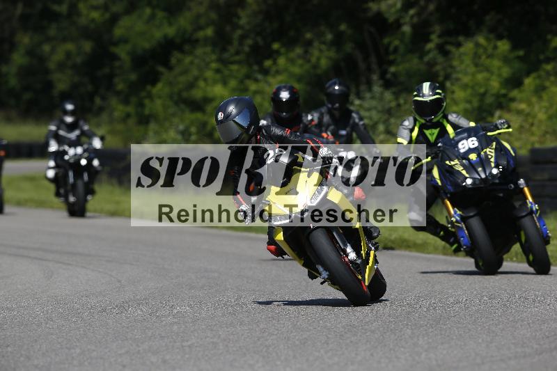 /Archiv-2024/29 12.06.2024 MOTO.CH Track Day ADR/Gruppe blau/28